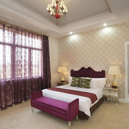 President Hotel At Umodzi Park Lilongwe Dış mekan fotoğraf