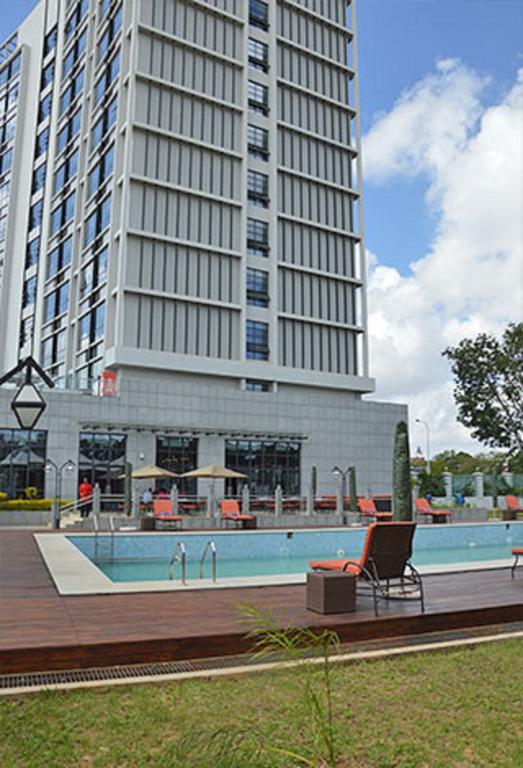 President Hotel At Umodzi Park Lilongwe Dış mekan fotoğraf