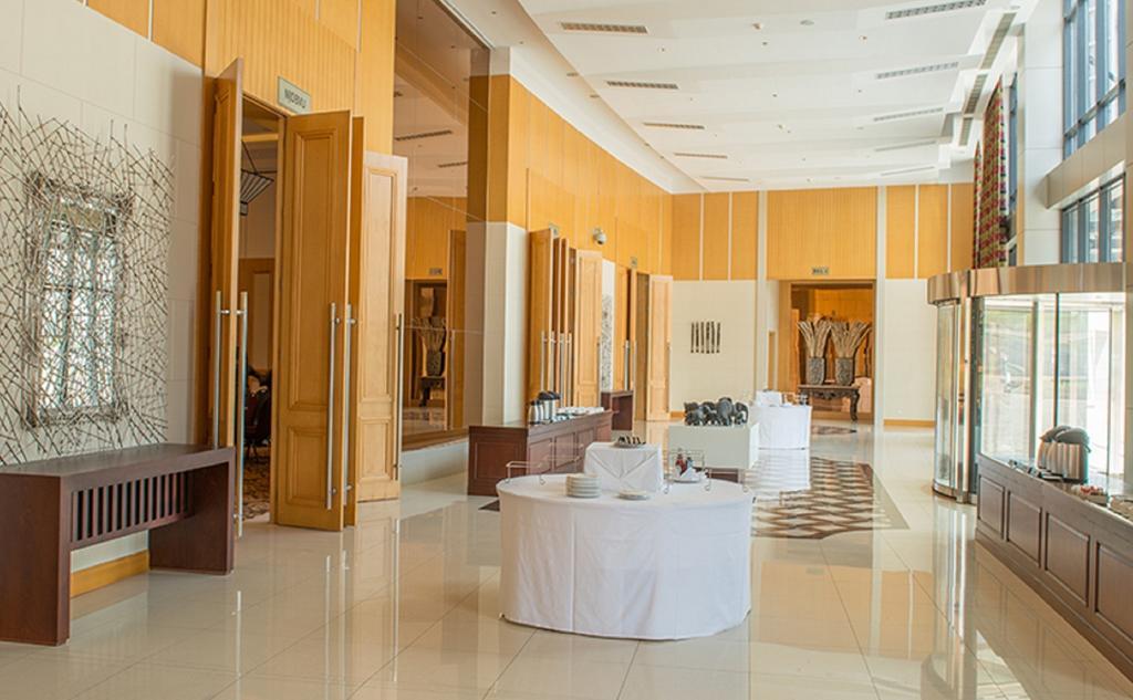 President Hotel At Umodzi Park Lilongwe Dış mekan fotoğraf