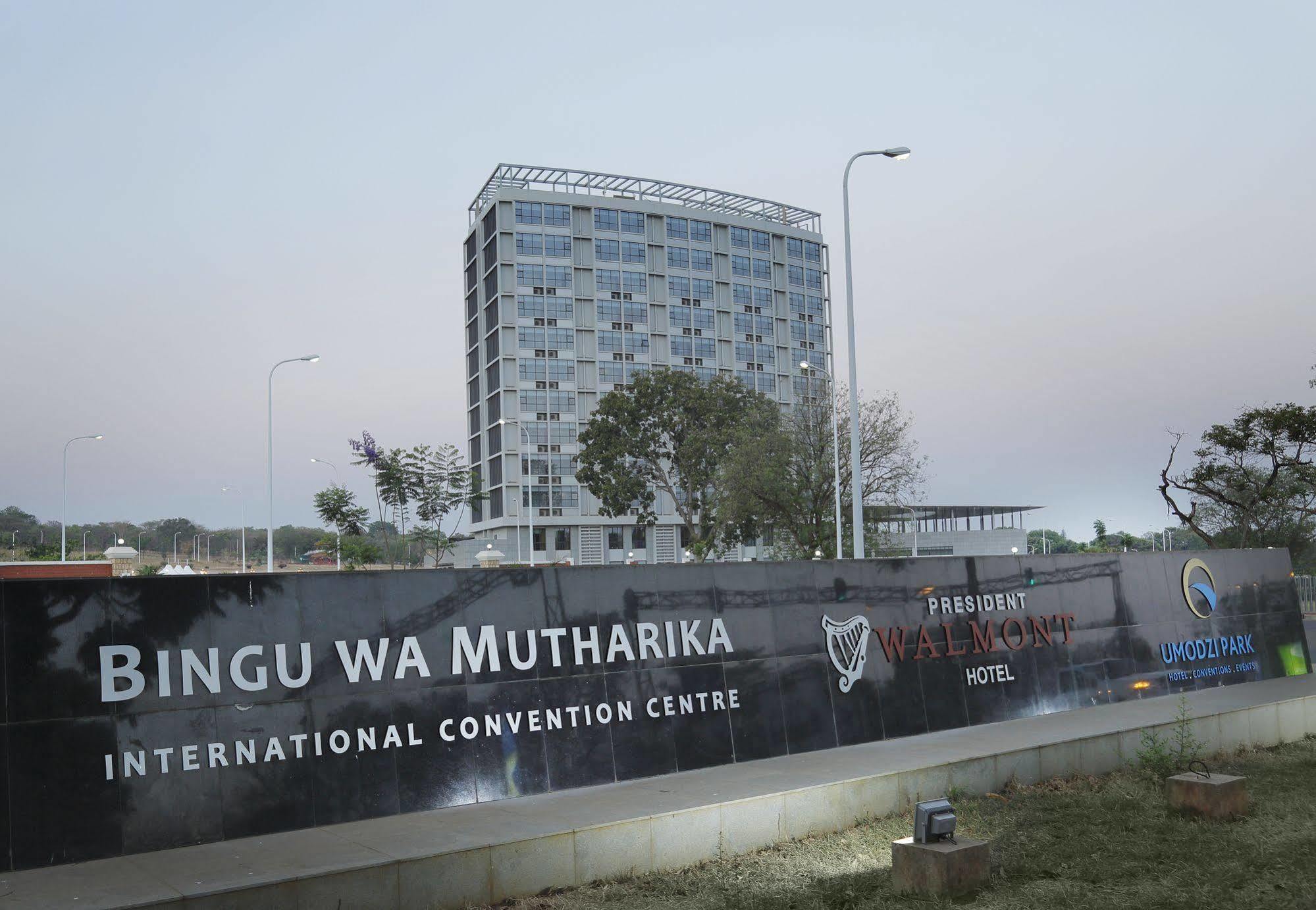 President Hotel At Umodzi Park Lilongwe Dış mekan fotoğraf